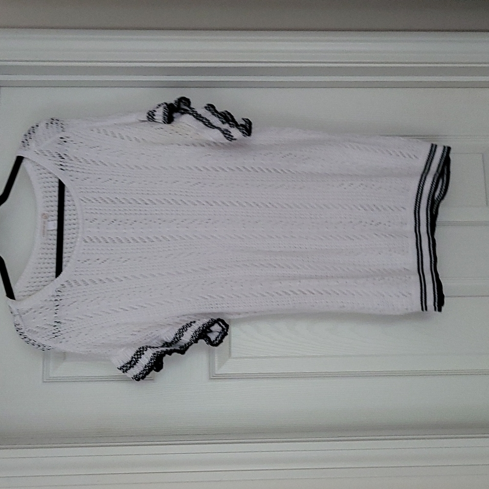Westport Crochet Top Ruffle Sleeves L
